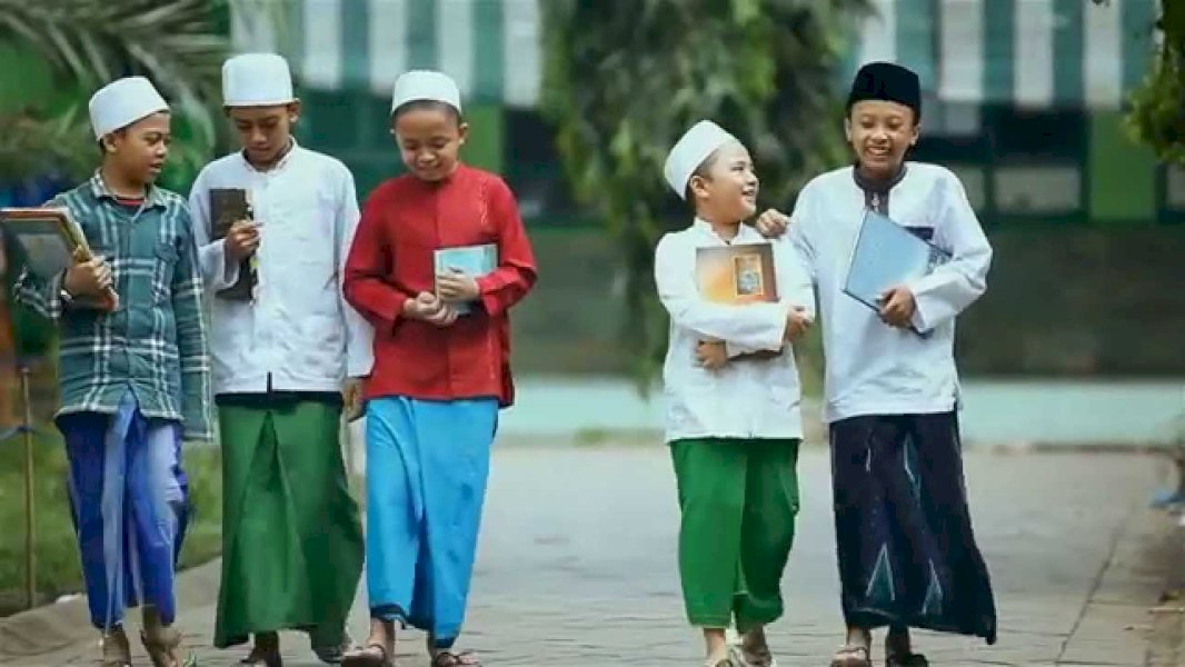Penerapan Paradigma Pendidikan Pesantren Bagi Pembanguna Moderasi Beragama Dikalangan Generasi Muda